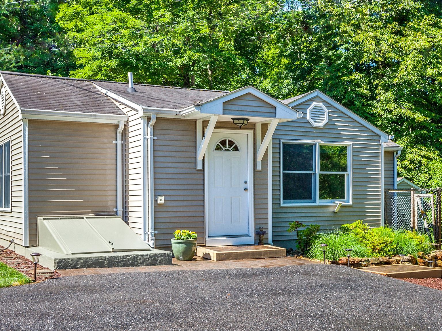 4 Tall Timbers Dr, Glen Gardner, NJ 08826 Zillow