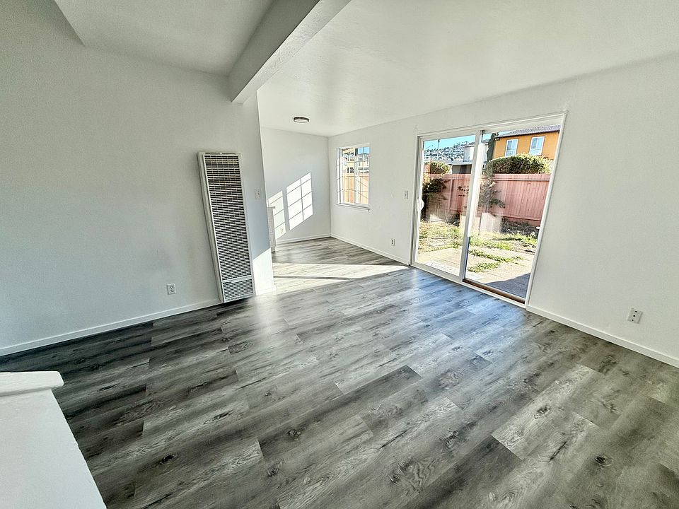 1st image of 431 S 45th St #423
