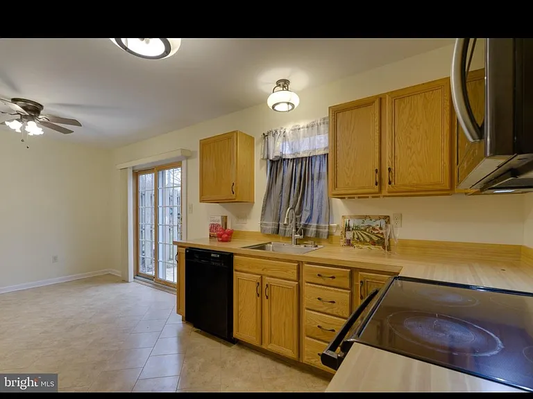 15 Deep Hollow Ln — Photo 9