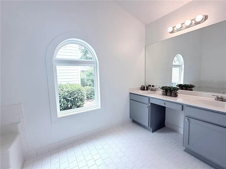 3095 Haverhill Rowe — Photo 29