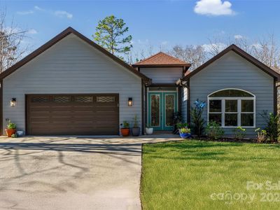 13 Roberts St, Weaverville, NC, 28787