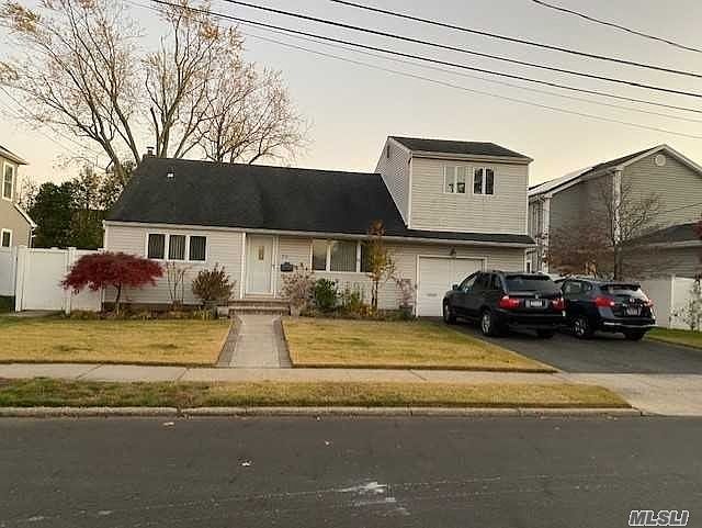 1st image of 73 Floral Dr W