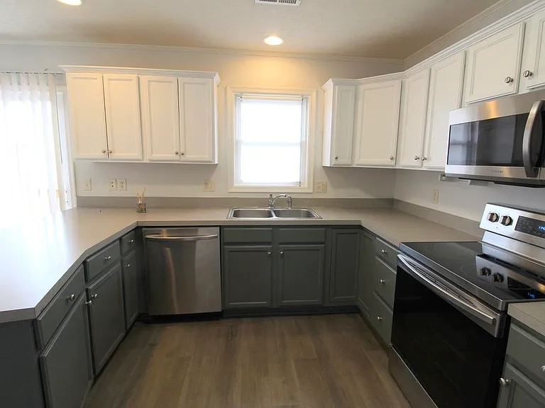 3069 Taylor Spring Ln — Photo 5