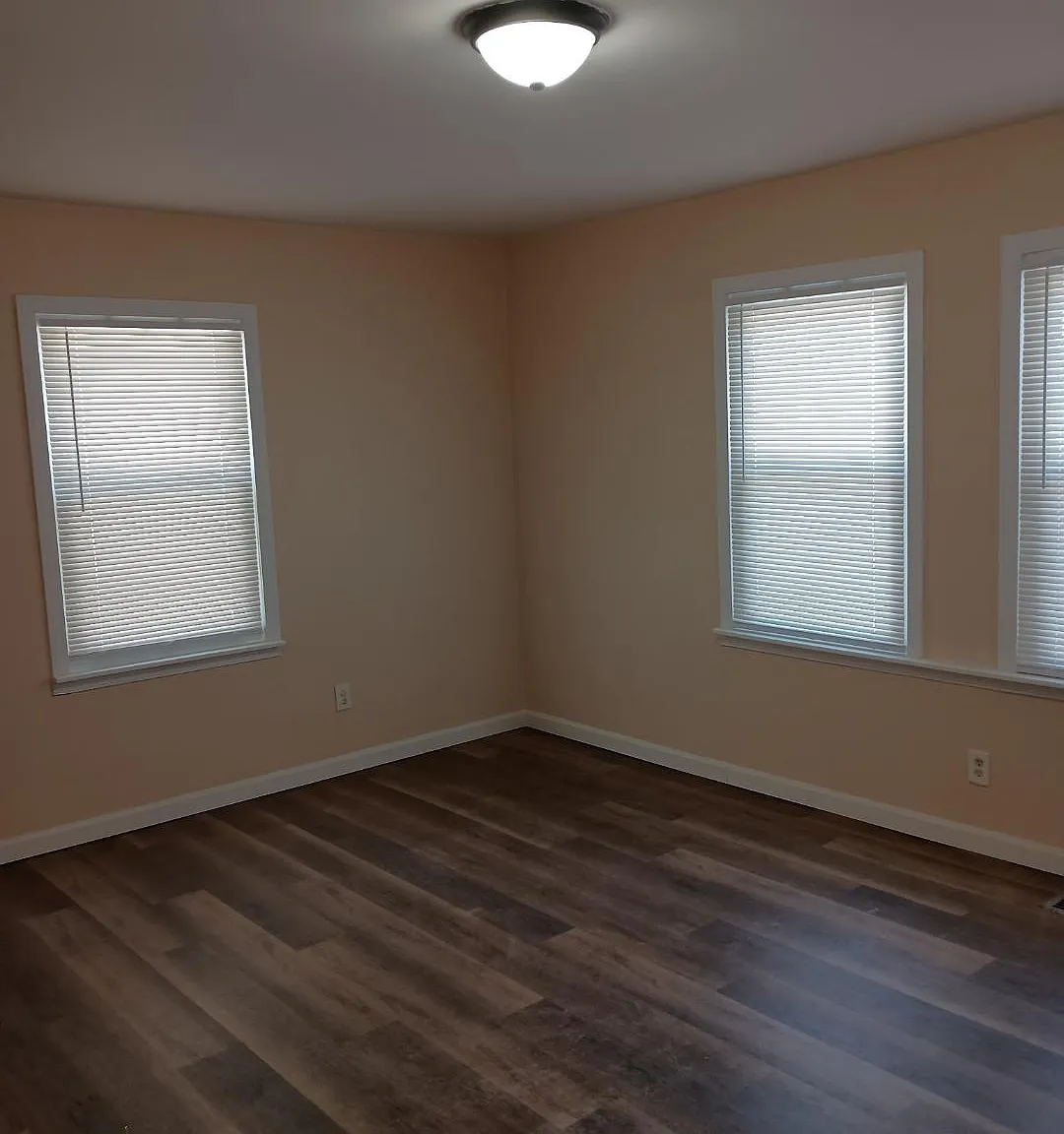 2 bed, 839 sqft, $1,400 — Photo 3