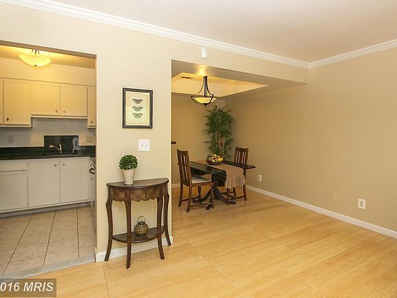 5th image of 5704 Chapman Mill Dr #2010