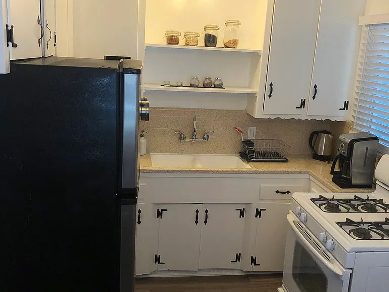 12429 Chandler Blvd #12429 — Photo 18