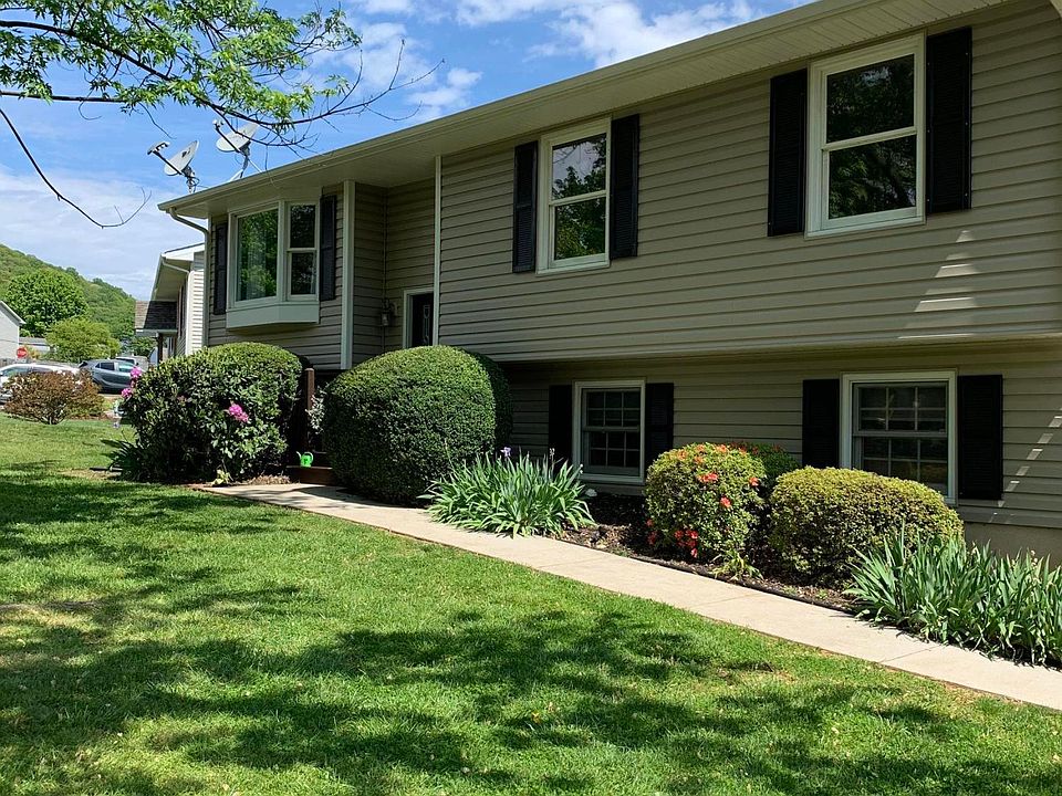 1st image of 49 Vela Cir