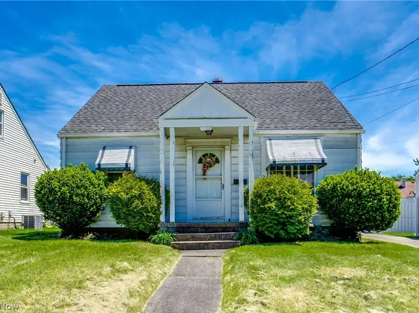 1701 Brown St, Akron, OH 44301