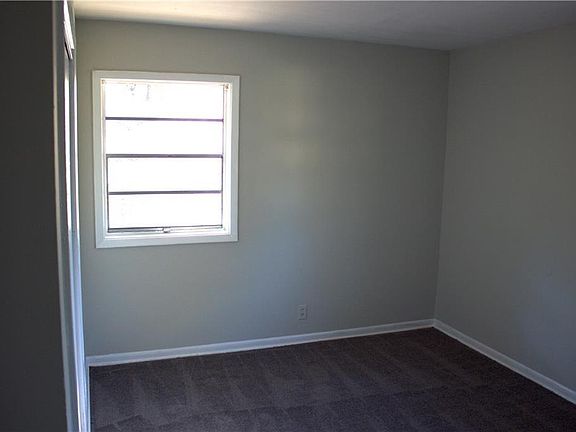 4th image of 2914 Skyland Dr NE