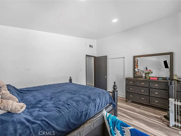 9417 Mango Ave — Photo 22