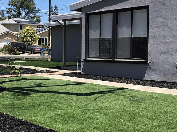 Farley Side Yard with Water-Wise Artificial Grass