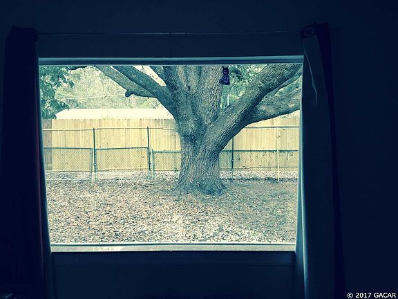 5th image of 2841 SE 18th Ave