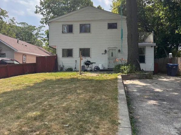 (undisclosed Address), North Chicago, IL 60064