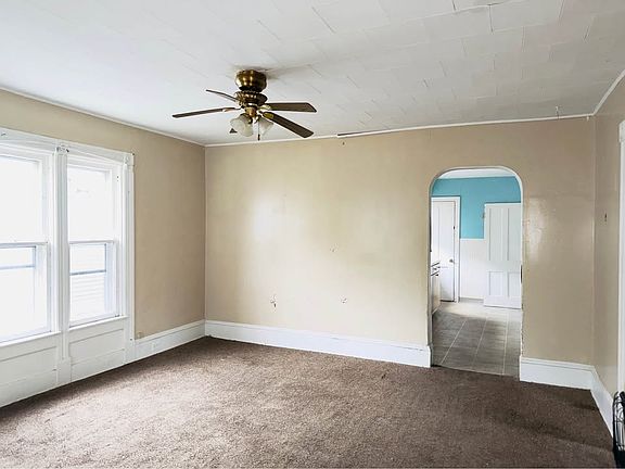 4th image of 17 Columbia Ave #2