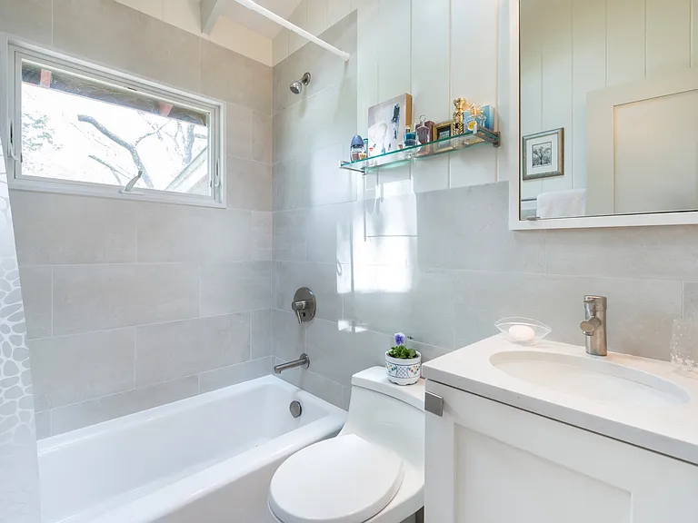 1 Gegan Dr — Photo 10