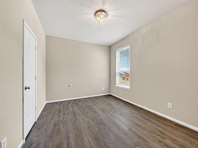 7703 Lehman Rd — Photo 28