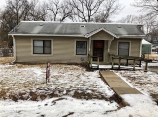 1303 Summit St, Lawrence, KS 66044