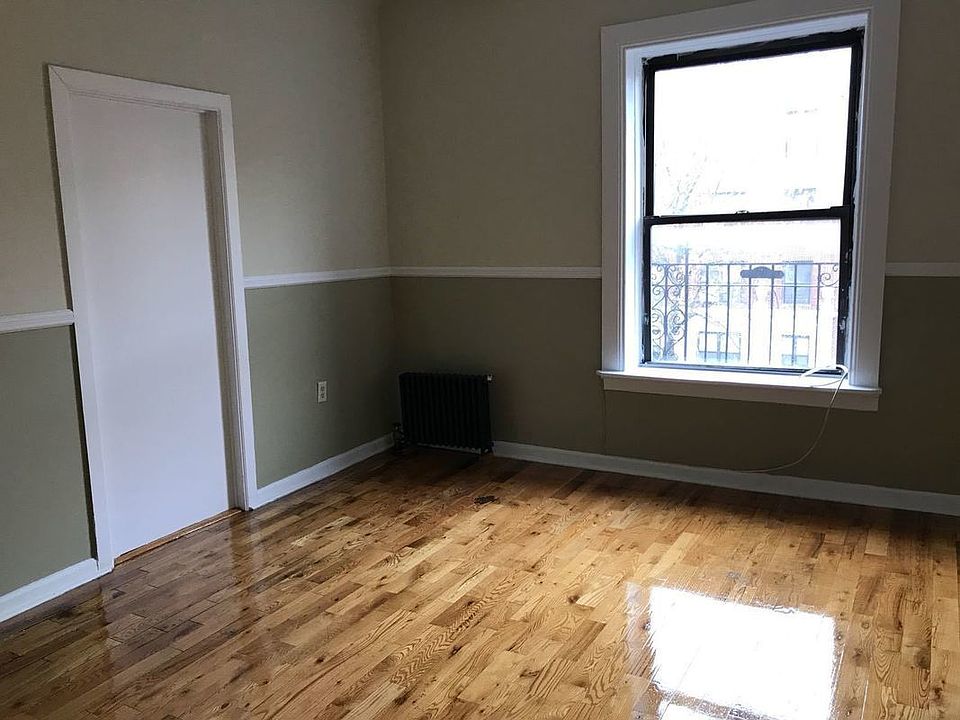 1st image of 1045 Ocean Ave APT 16