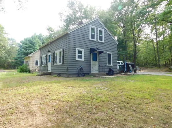 21 Albro Ln #B, Coventry, RI 02816