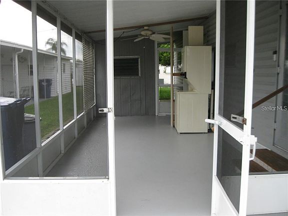4th image of 115 51st Avenue Dr W