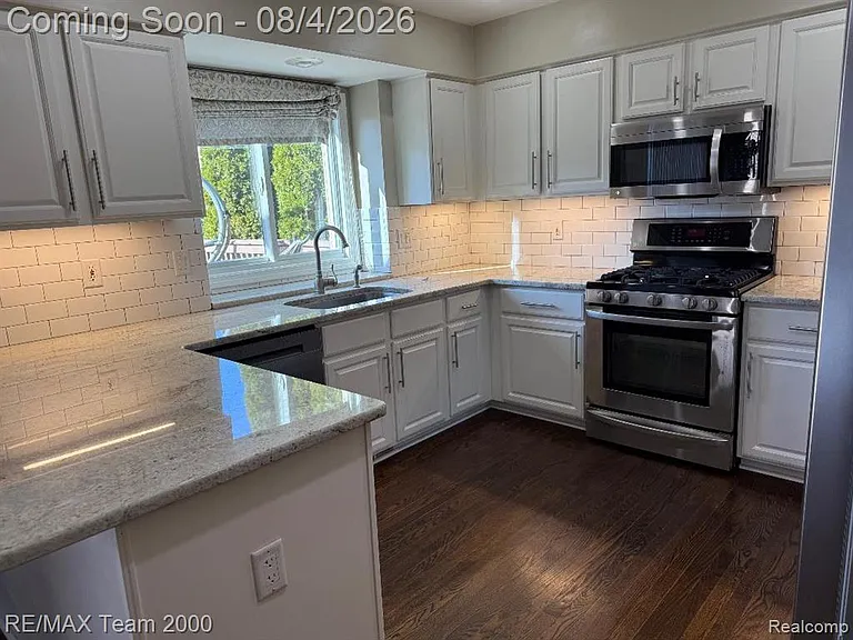 45457 Indian Creek Dr — Photo 12
