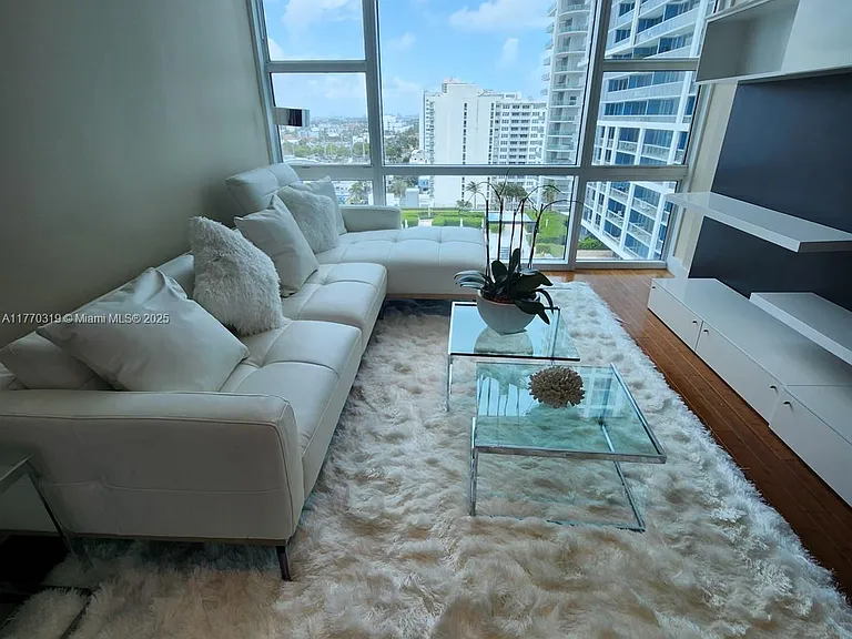 6801 Collins Ave #1214-DOOR1203 — Photo 19
