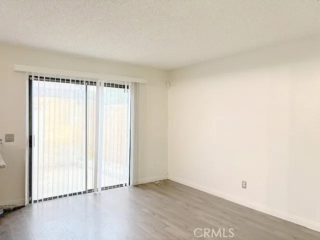 3 bed, 2.5 bath, 1472 sqft, $2,595 — Photo 3