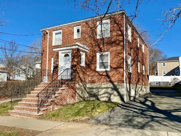 605 Main St #2, Watertown, MA 02472
