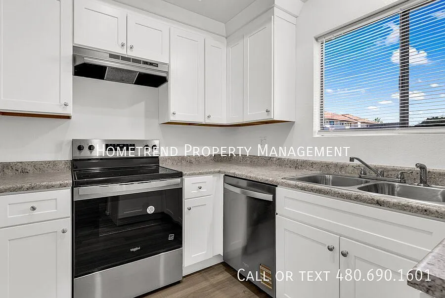 3/2.5 Chandler Townhome! — Photo 3