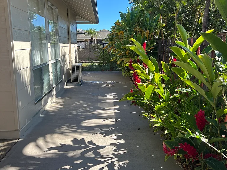 7244 Kuahono St — Photo 24