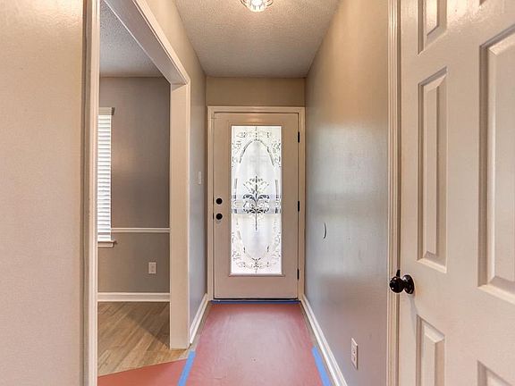 3rd image of 2129 Woodfield Park Rd