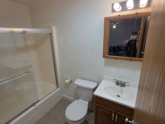 3rd image of 209 Como Ave #I