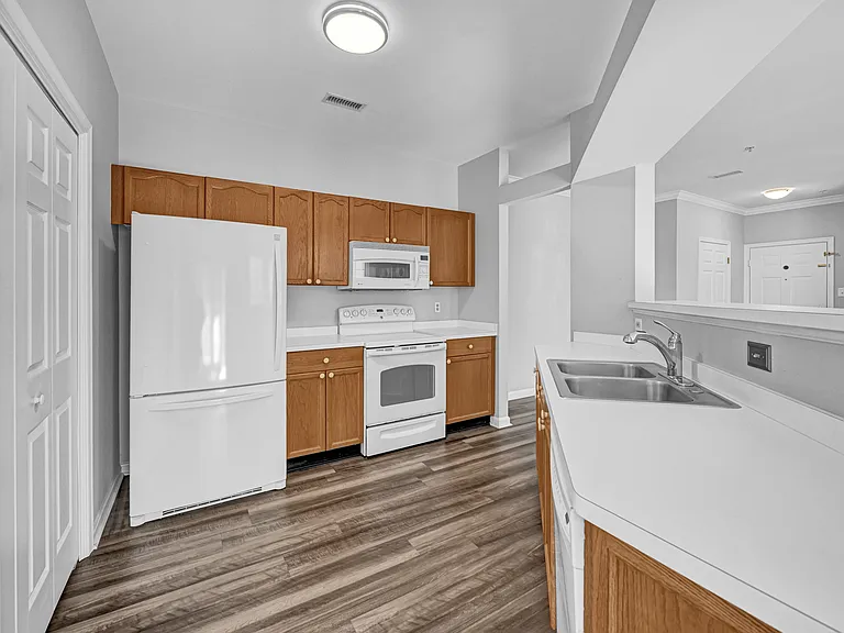 8206 Blue Heron Dr #2C — Photo 8