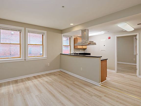 3rd image of 2440 Saint Paul St #4G
