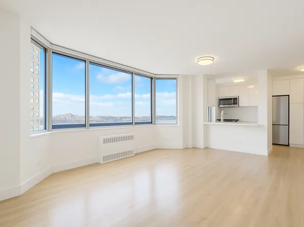 1735 York Avenue image 3 of 20