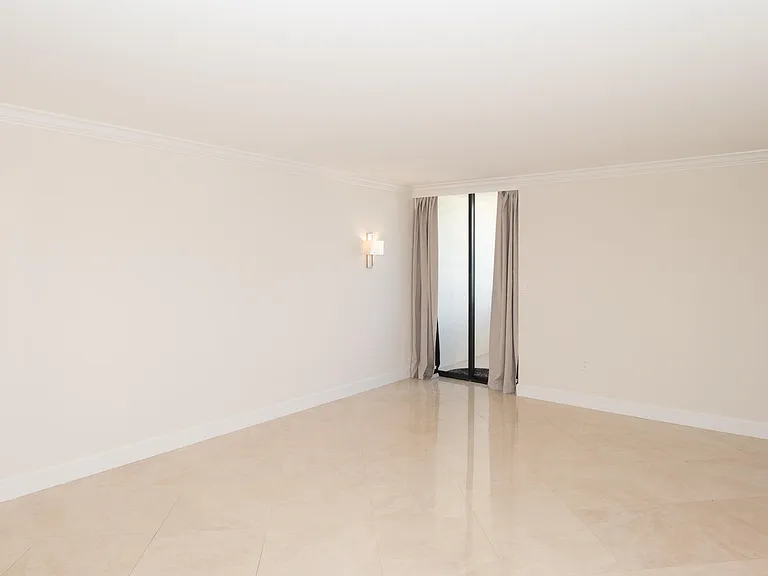 5070 N Ocean Dr #10A — Photo 22