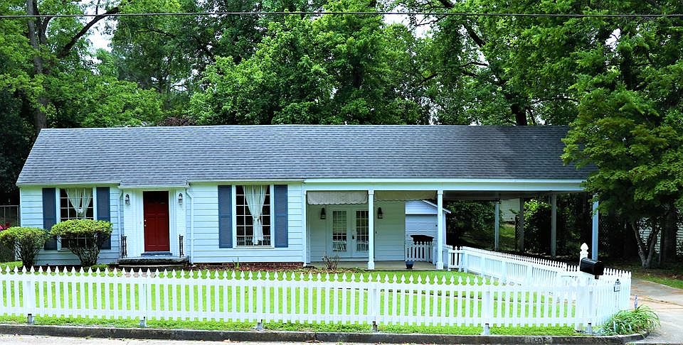 1st image of 1406 Wisteria Dr