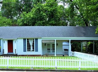 1406 Wisteria Dr, Vicksburg, MS 39180