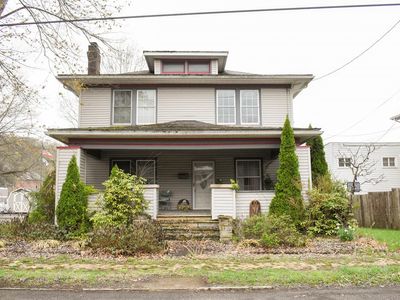 214 Maple Avenue, New Martinsville, WV, 26155
