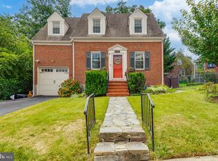 118 Maiden Choice Ln, Catonsville, MD 21228
