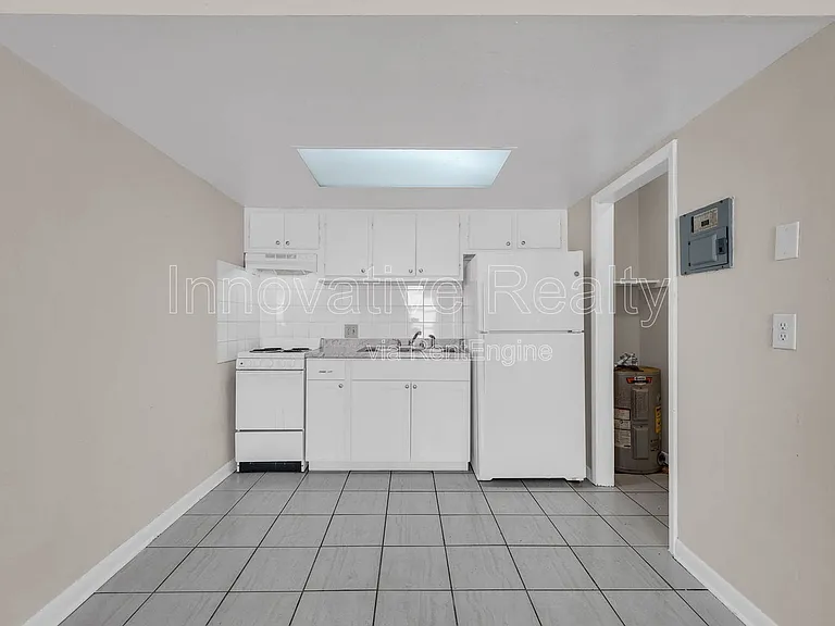 5113 Curry Ford Rd #3 — Photo 3