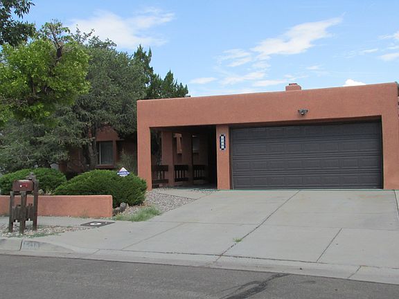 3rd image of 5420 Mariposa Dr NW