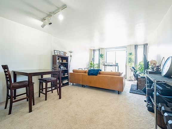 5th image of 1660 N La Salle St #507