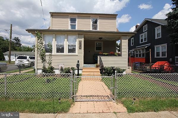 1st image of 601 Arndt Ave