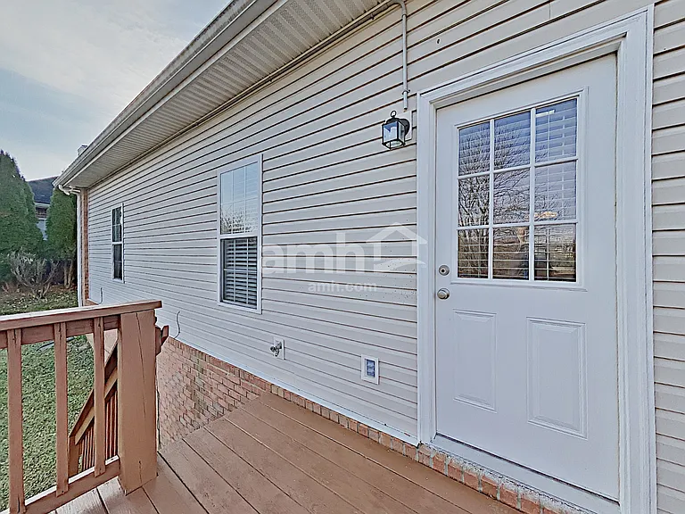 6852 Scarlet Ridge Dr — Photo 22