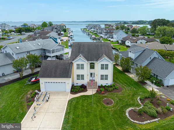 8 Mallard Dr E, Ocean Pines, MD 21811