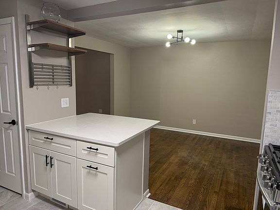 4th image of 231 Ingram Ave #229