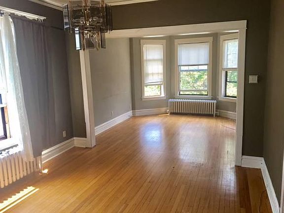 5th image of 1118 Lathrop Ave APT 2