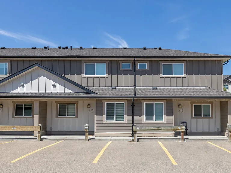 7800 Southfort Dr — Photo 1