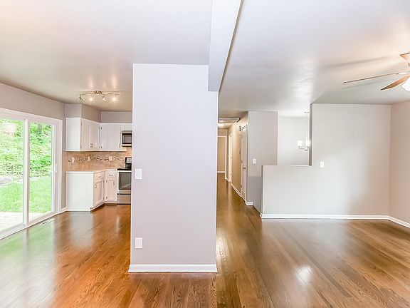 3rd image of 5704 NW Honor Ln